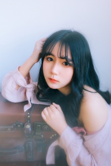 美女抖胸视频
